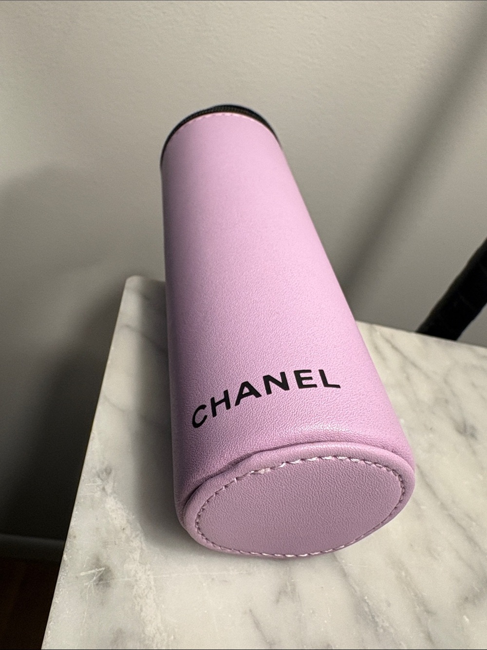 LIKE NEW CHANEL Immortelle Leather Makeup Brush Cosmetic Bag Travel Case Tube - Picture 6 of 8